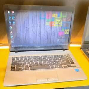 Notebook Samsung 4G SSD 240g